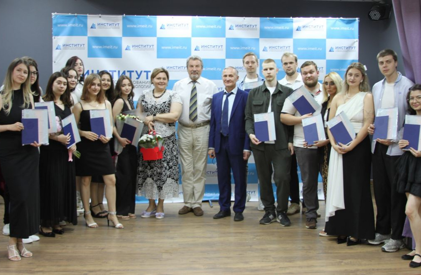 Вручение дипломов. РиСО. Выпуск-2025