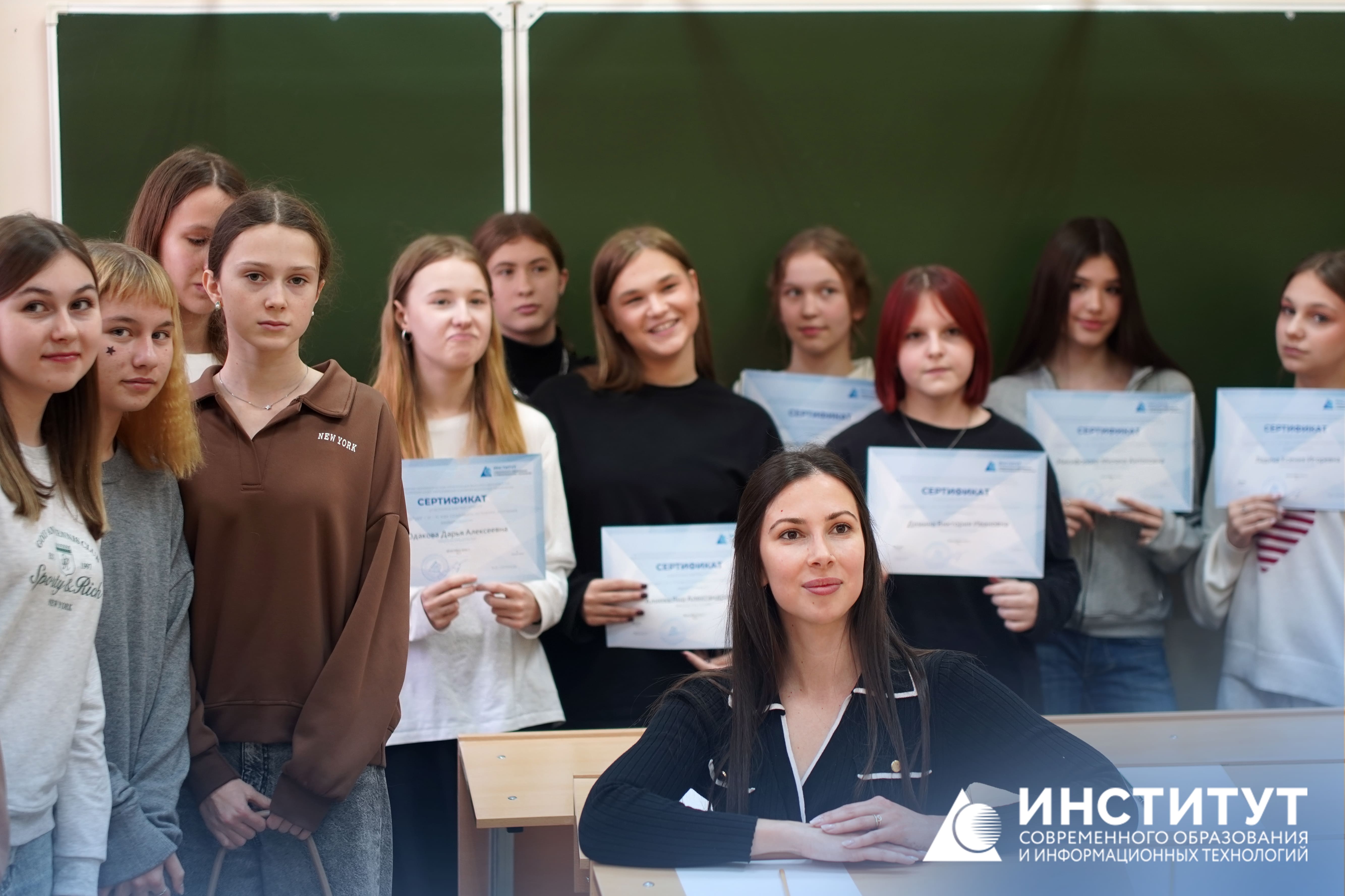 Драматург — и — я: как создавать истории, которые захватывают Драматург — и — я: как создавать истории, которые захватывают