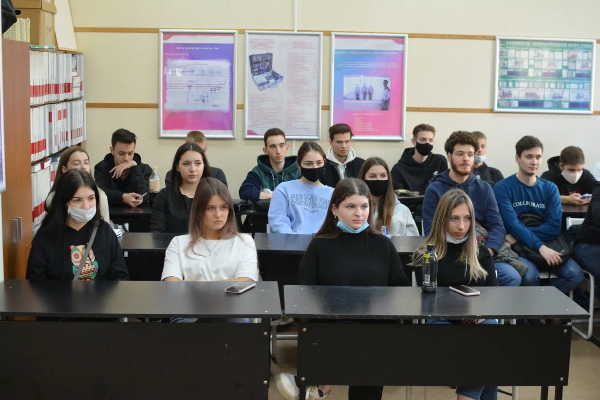 ПРАЗДНИЧНЫЕ ДНИ