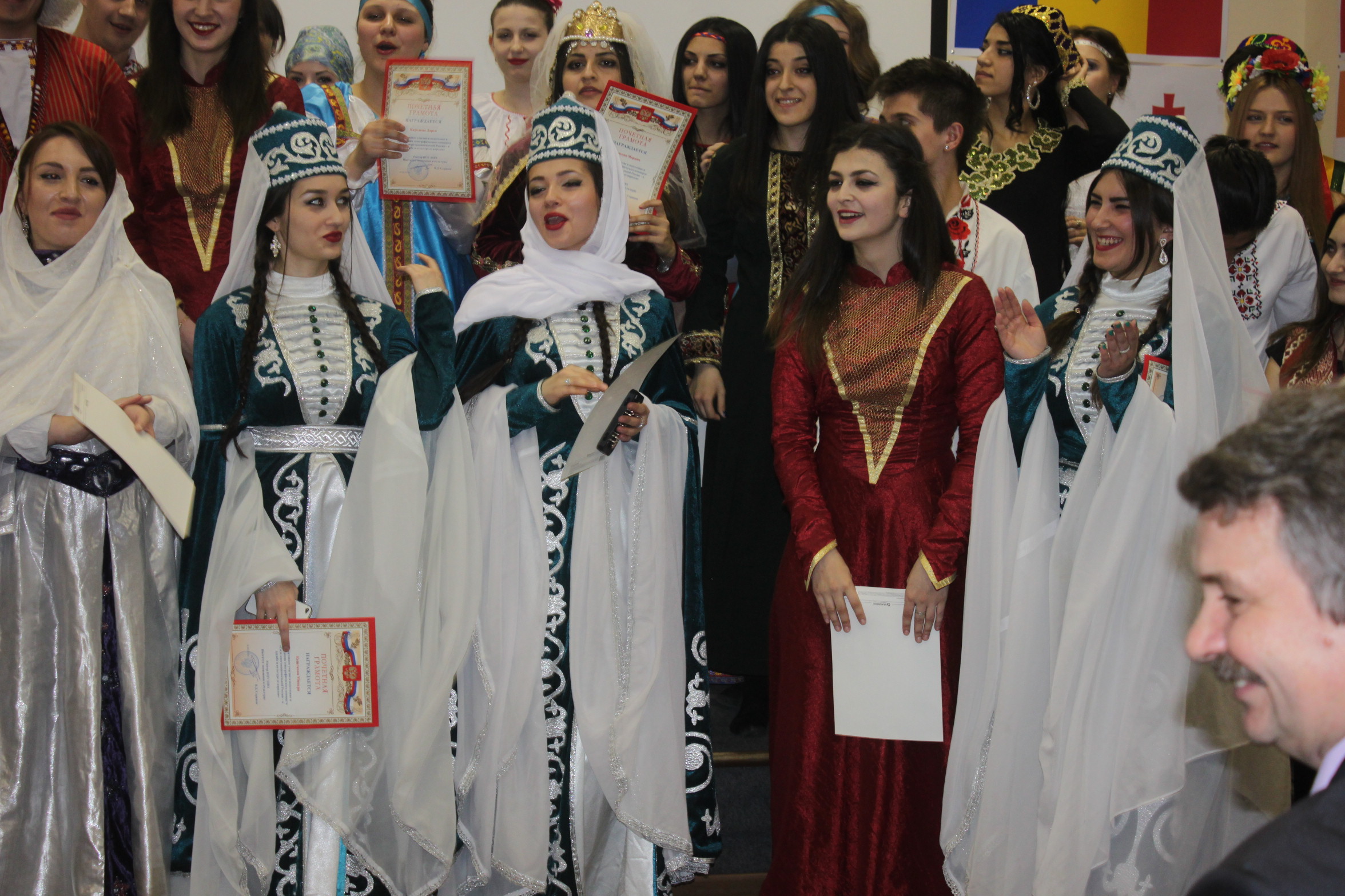 Этнографический фестиваль в Институте экономики и культуры