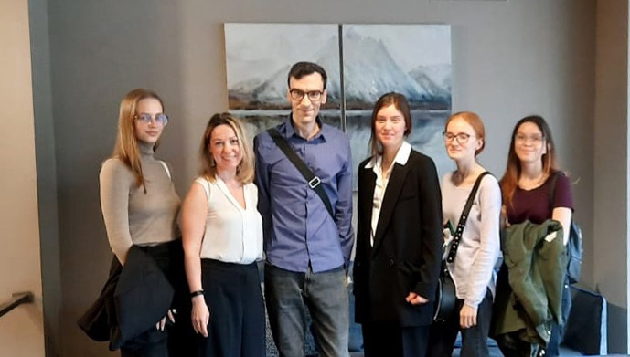 Студенты кафедры Дизайна под руководством преподавателя Банка Ивана Николаевича посетили дизайн-студию Flat Интерьеры Студенты кафедры Дизайна под руководством преподавателя Банка Ивана Николаевича посетили дизайн-студию Flat Интерьеры