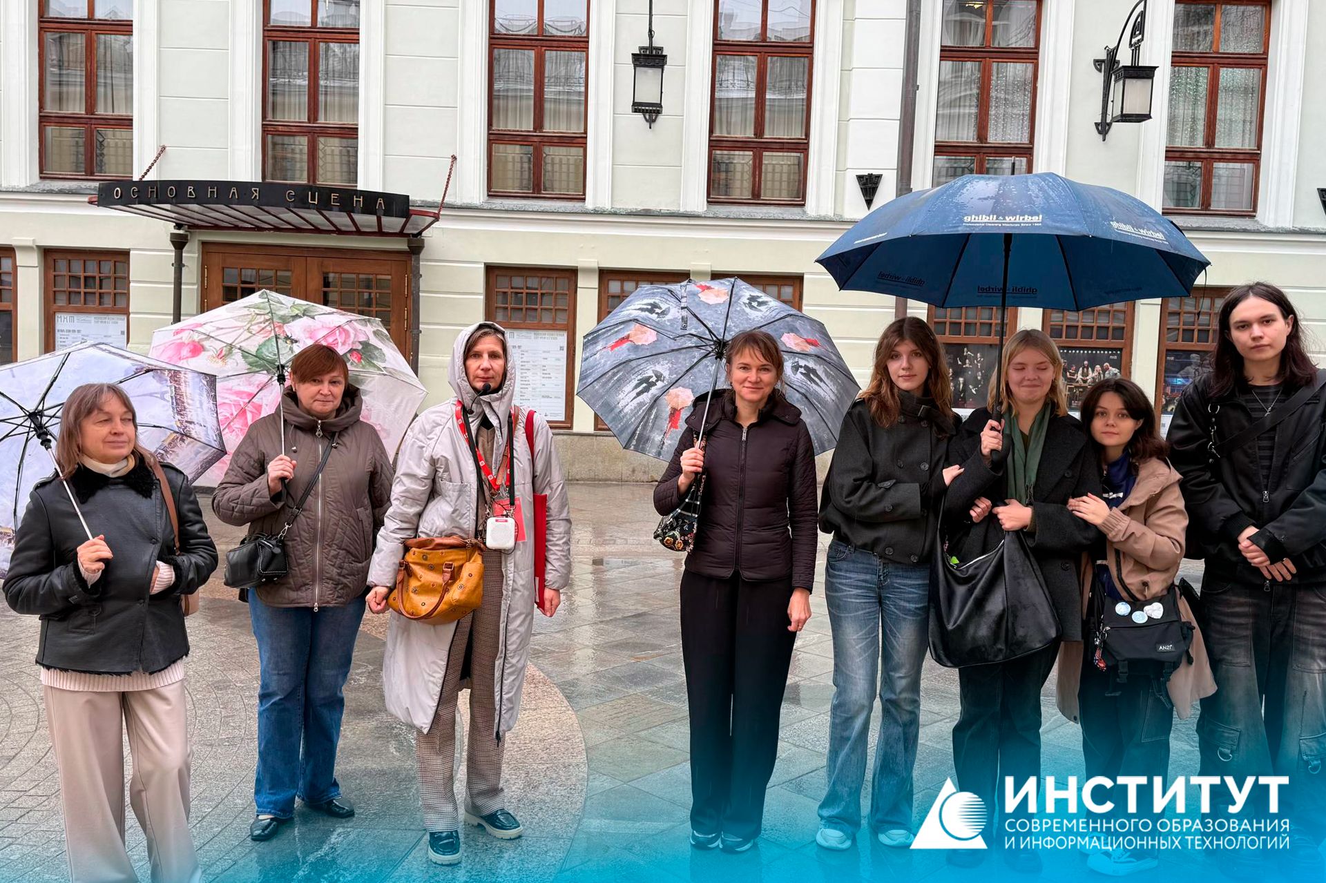 Наши дизайнеры изучают узоры женских судеб на полотне Москвы