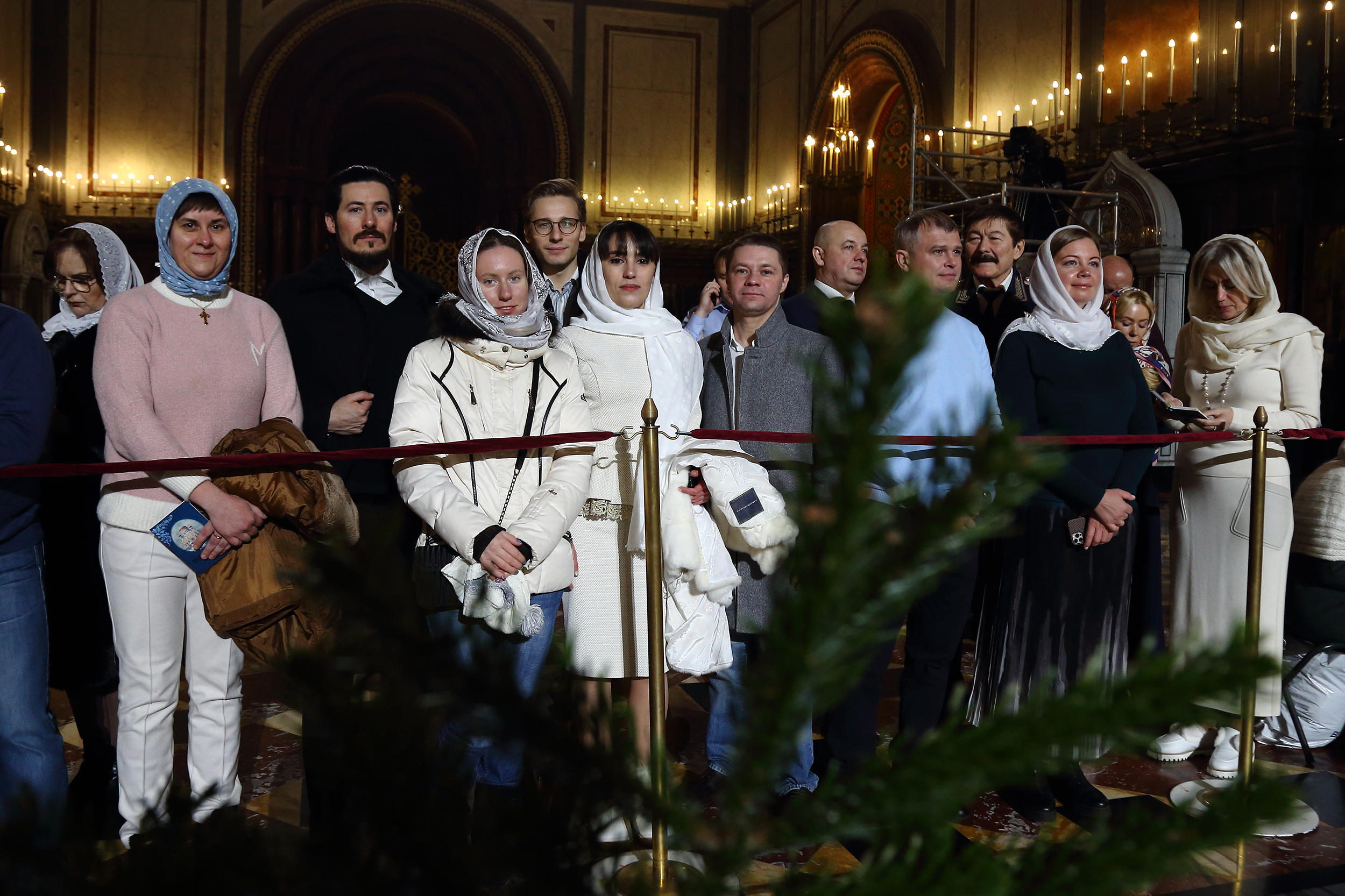 СТУДЕНТЫ ИЭиК УЧАСТВОВАЛИ В РОЖДЕСТВЕНСКОМ БОГОСЛУЖЕНИИ