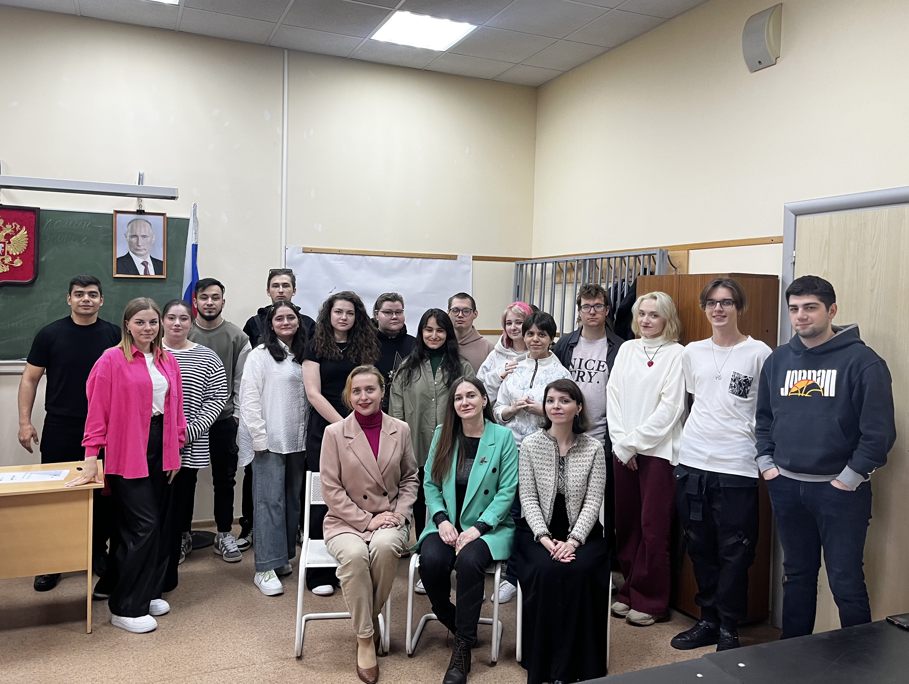 На юридическом факультете прошел круглый стол с участием преподавателей и студентов кафедры гражданско-правовых дисциплин и кафедры психологии На юридическом факультете прошел круглый стол с участием преподавателей и студентов кафедры гражданско-правовых дисциплин и кафедры психологии