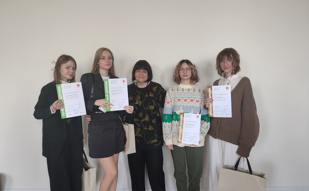 Наши дизайнеры-графики &ndash; призеры 28-го Международного студенческого конкурса &laquo;Заводной апельсин&raquo; | фото №3