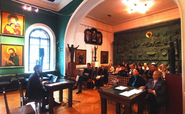 Работы наших дизайнеров на выставке в Академии Художеств | фото №4