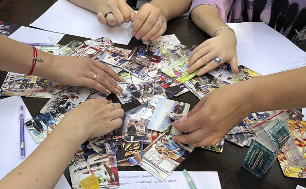 Студенты-психологи на благотворительном профильном мероприятии | фото №11