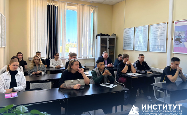 Путь юриста начинается здесь: организационное собрание первокурсников на факультете | фото №7