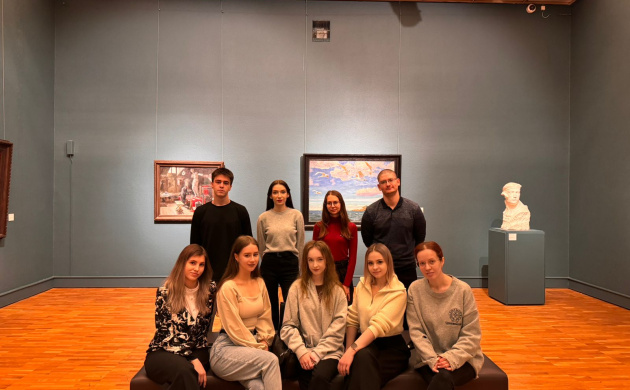 Студенты кафедры экономики и менеджмента окунулись в мир искусства в новом пространстве Третьяковской галереи | фото №11