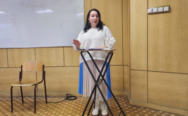 Cтуденты ИЭиК кафедры Рекламы и связей с общественностью встретились с журналистом Надеждой Геращенко | фото №11