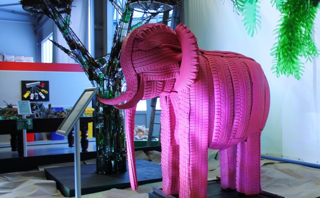 Студенты кафедры Дизайна посетили Художественный МУзей МУсора МУ МУ | фото №4