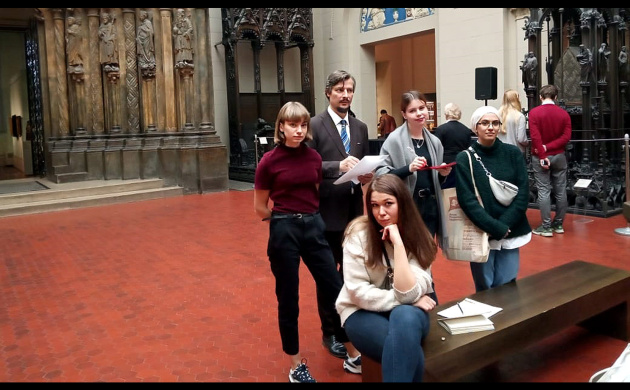 Выездное занятие студентов кафедры Дизайна в Музей Изобразительных Искусств | фото №6