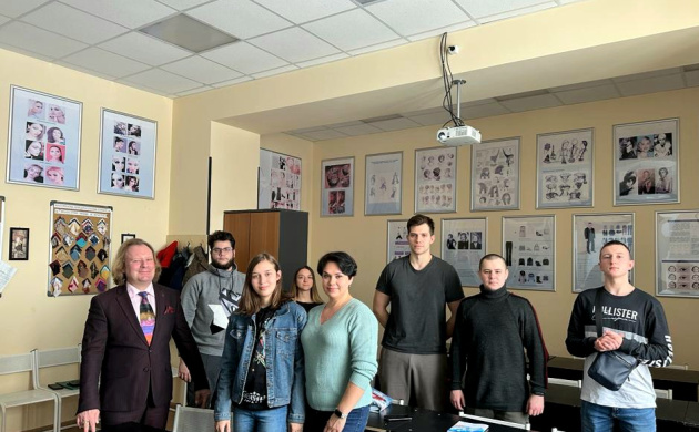 НОВЫЙ МАСТЕР-КЛАСС ЗАВЕДУЮЩЕГО КАФЕДРОЙ СЕРВИСА, ПРОФЕССОРА В.В. БЕЛОБРАГИНА В РАМКАХ ПРОЕКТА &laquo;УНИВЕРСИТЕТСКИЕ СУББОТЫ&raquo; | фото №11