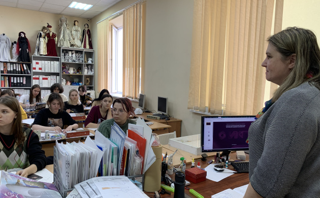 На кафедре дизайна состоялась встреча с Голубчиковой Анастасией Валентиновной д.т.н., профессором, заведующей лабораторией технологий и средств психолого-педагогической абилитации ФГБНУ &laquo;Институт коррекционной педагогики Российской академии образования&raquo; | фото №9