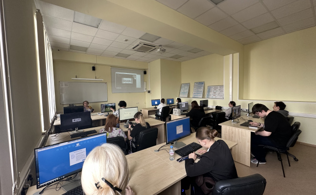 На кафедре туризма прошел мастер-класс по созданию модуля бронирования на сайте отеля | фото №4