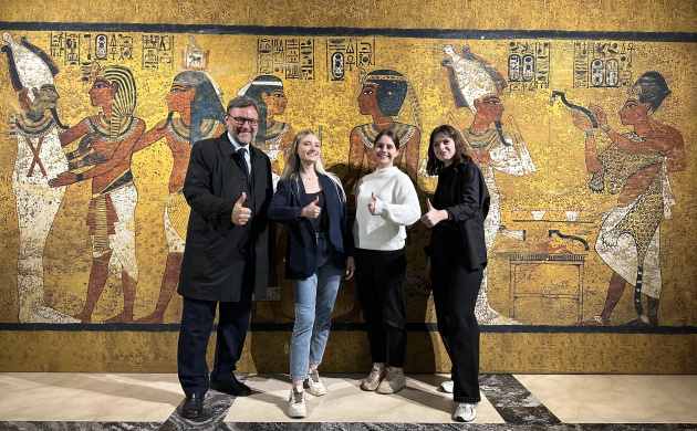 На кафедре туризма состоялось выездное практическое занятие на выставку &laquo;Сокровища гробницы Тутанхамона&raquo; | фото №7