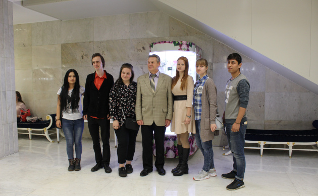 Студенты и преподаватели посетили Государственный Кремлевский Дворец | фото №7