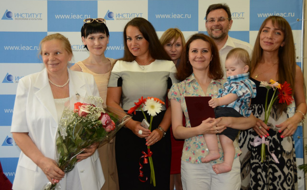 Вручение дипломов выпускникам факультета Туризма | фото №8