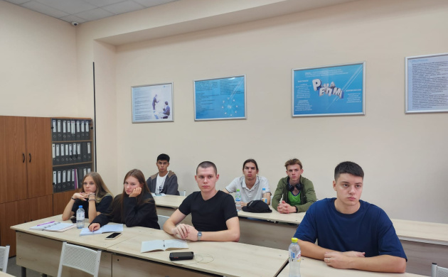 На кафедре рекламы и связей с общественностью прошло собрание первокурсников | фото №11