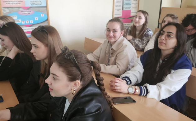 Студенты кафедры рекламы и связей с общественностью защитили практику | фото №4