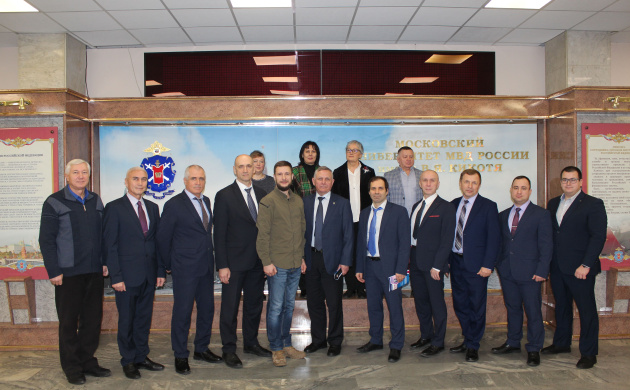 Об участии в работе конференции «Теория и практика психологической работы и профессионального обучения психологов силовых структур» | фото №10