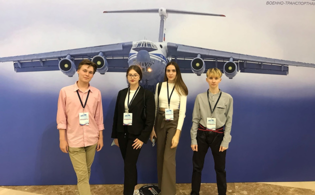 Студенты кафедры Рекламы и PR на практике в Крокус Сити Холл | фото №3