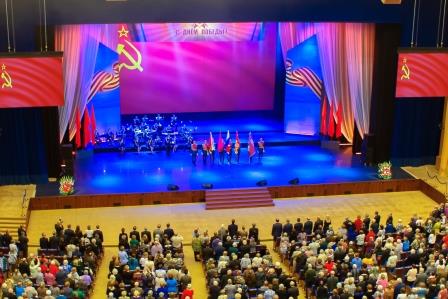 Студенты на празднике Великой Победы в Кремле | фото №5