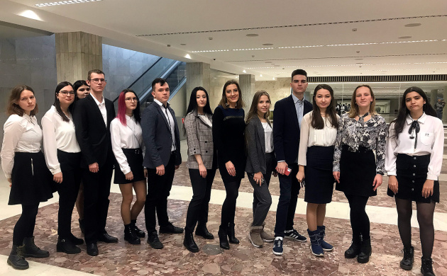 Студенты факультета Рекламы и связей с общественностью прошли практику в Пресс-центре Государственного Кремлевского Дворца (ГКД) | фото №2