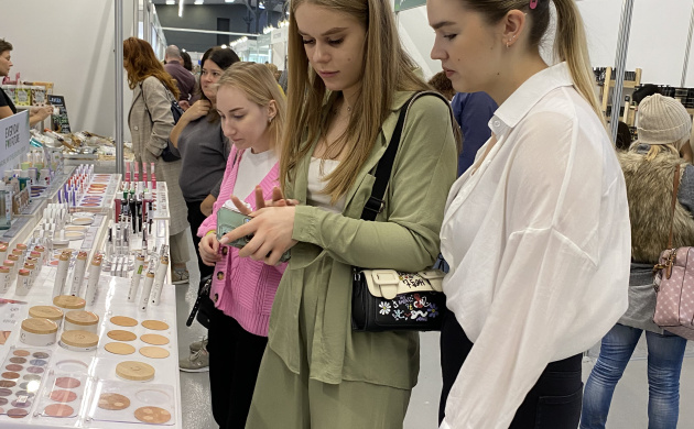 СТУДЕНТЫ КАФЕДРЫ СЕРВИСА ПОСЕТИЛИ «ЭКОГОРОДЭКСПО» | фото №10