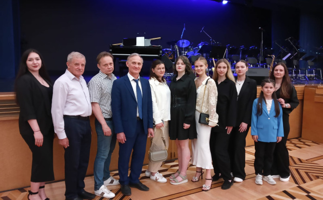 Праздничное посещение Московского Кремля | фото №2