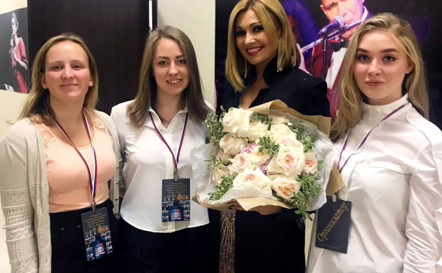 Студенты факультета рекламы и связей с общественностью провели практическое занятие в Vegas City Hall | фото №10