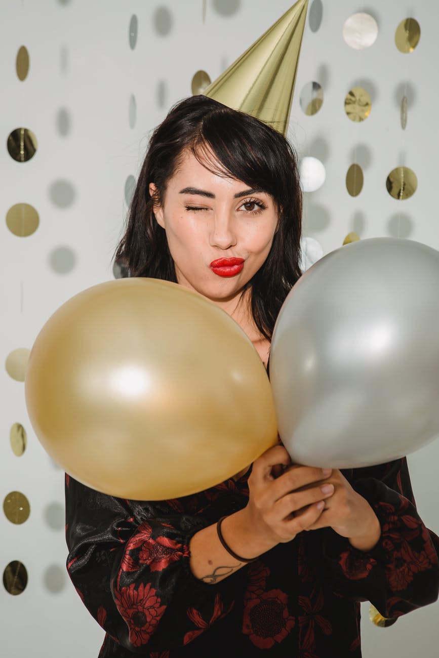 ведущая праздников